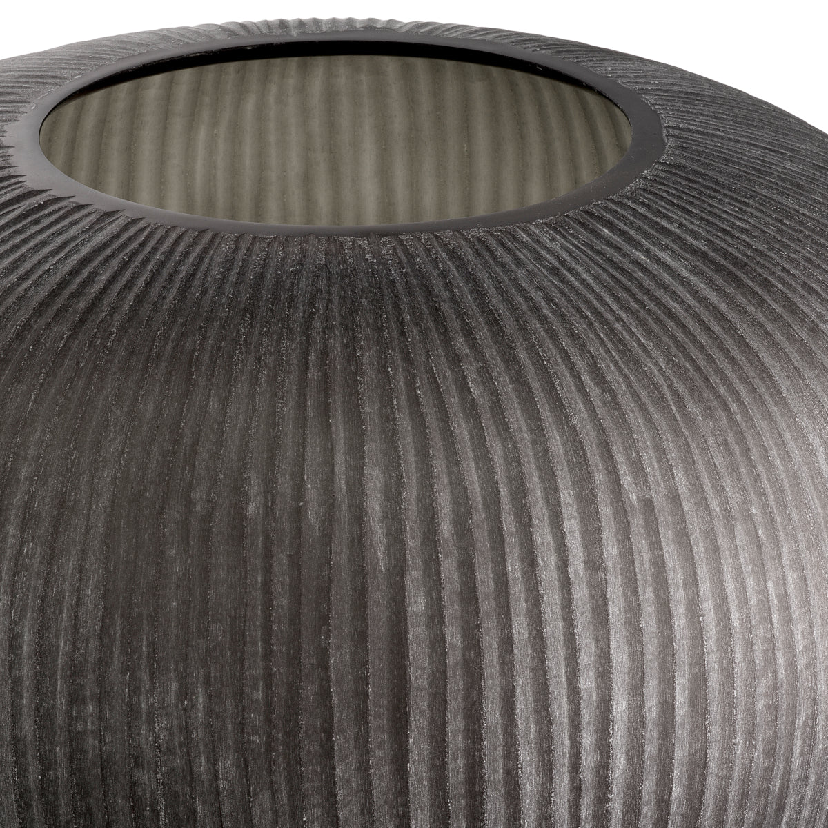 Vase Bayly