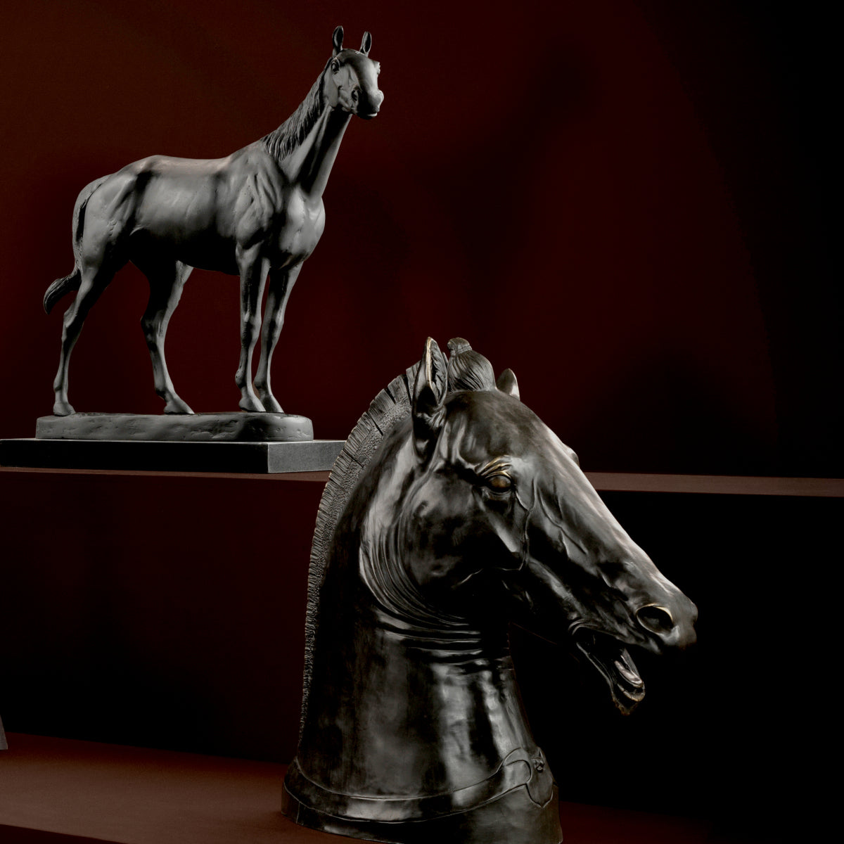 Skulptur Horse Rodondo