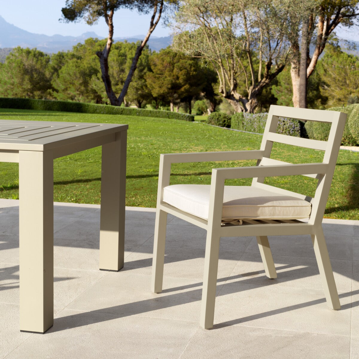 Outdoor-Esszimmerstuhl Delta