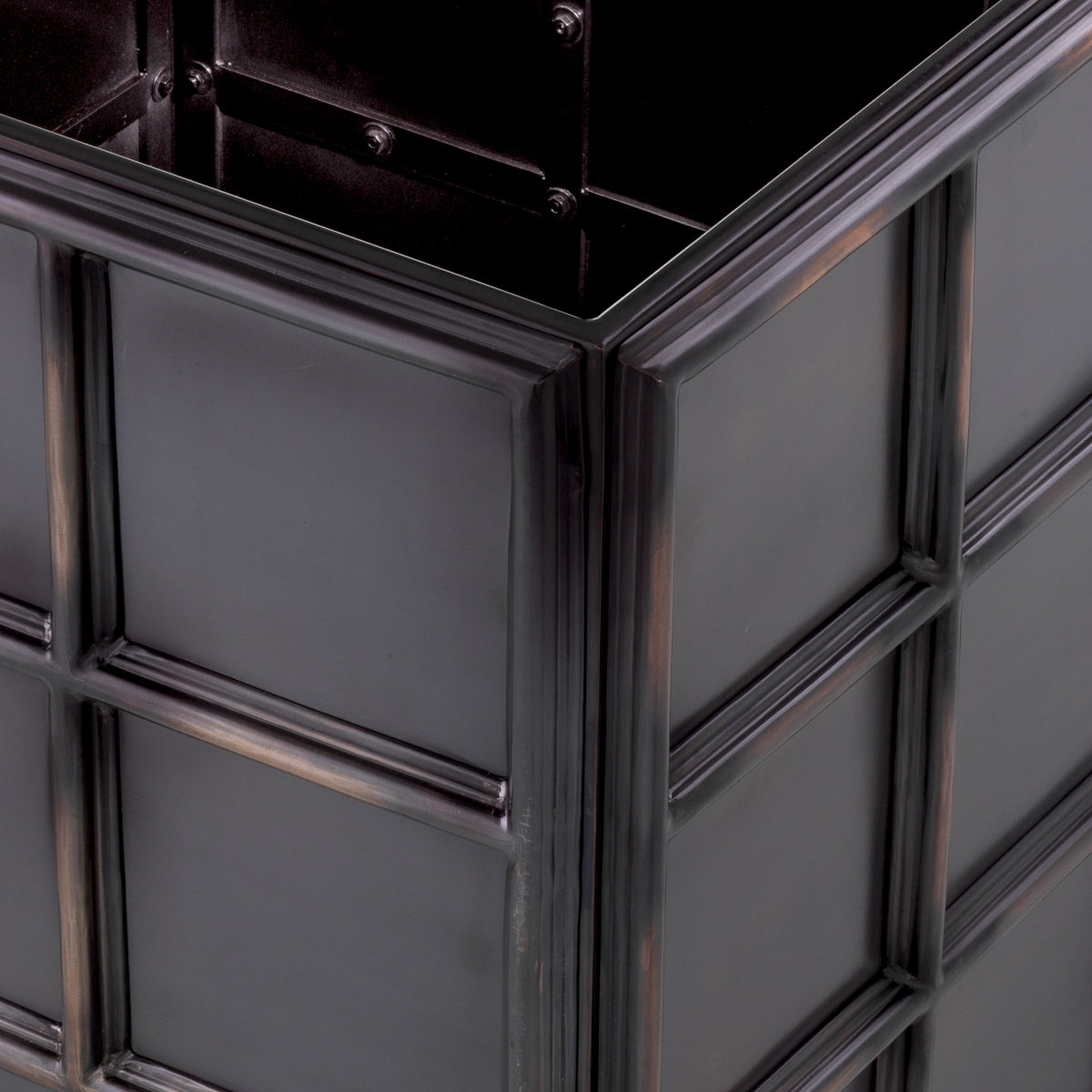 Vase Grid M