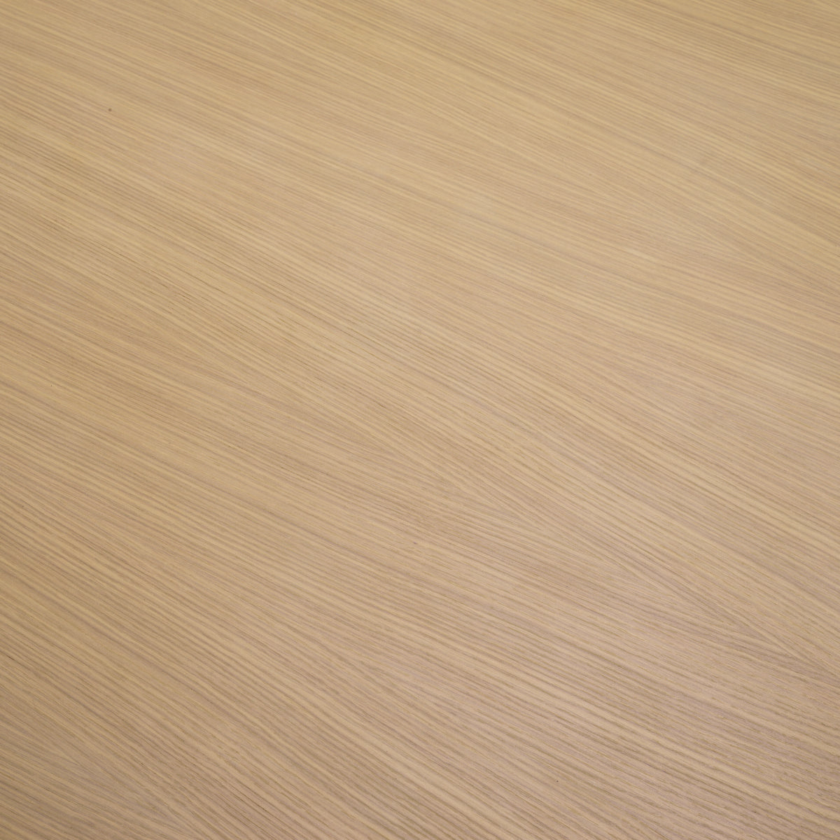 Dining Table Bergman L
