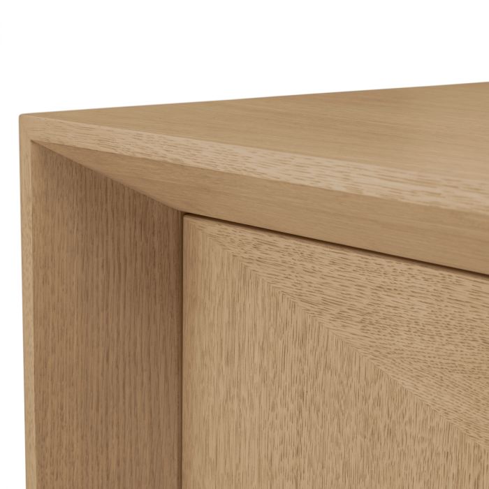 Dresser Sonesta