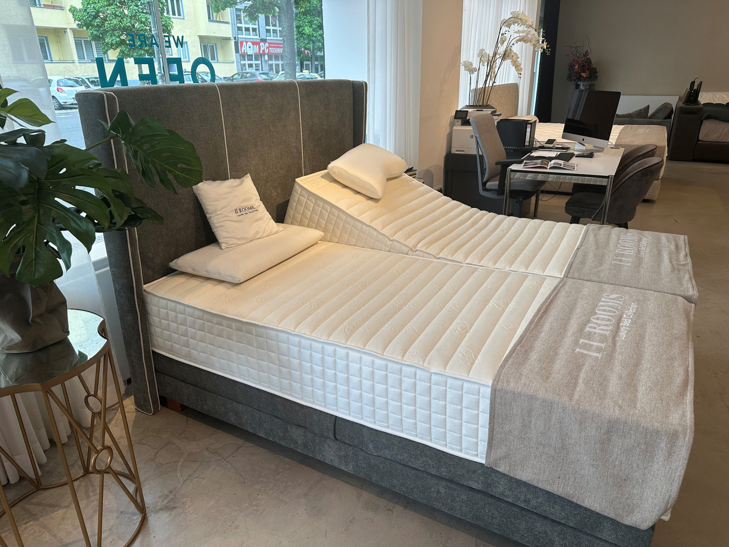 Knights motorisches Boxspringbett 180x200 mit 2x Royal Silk Matratze a 90x200cm