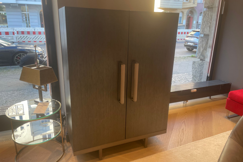 Eichholtz Bar Cabinet Harrison