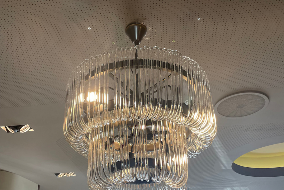 Chandelier Sutton House